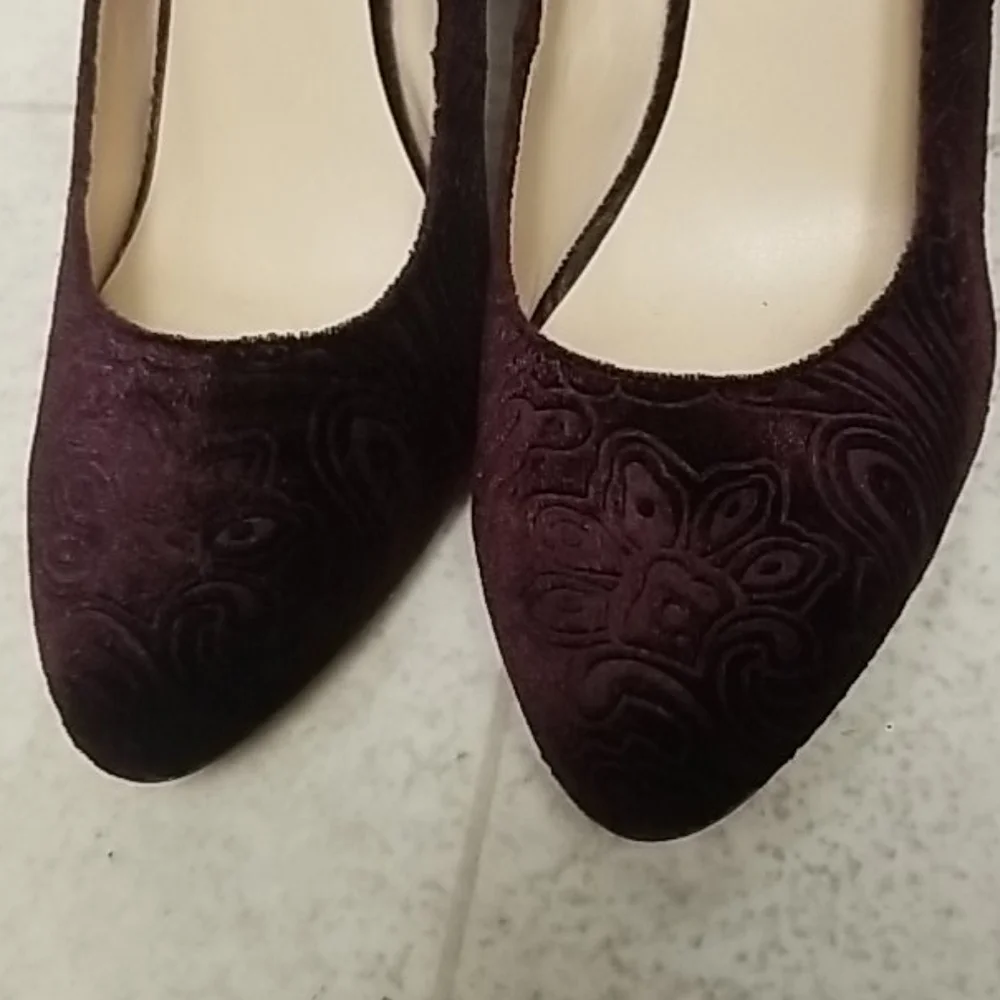 [Like New] NINE WEST velvet purple heels jayvee